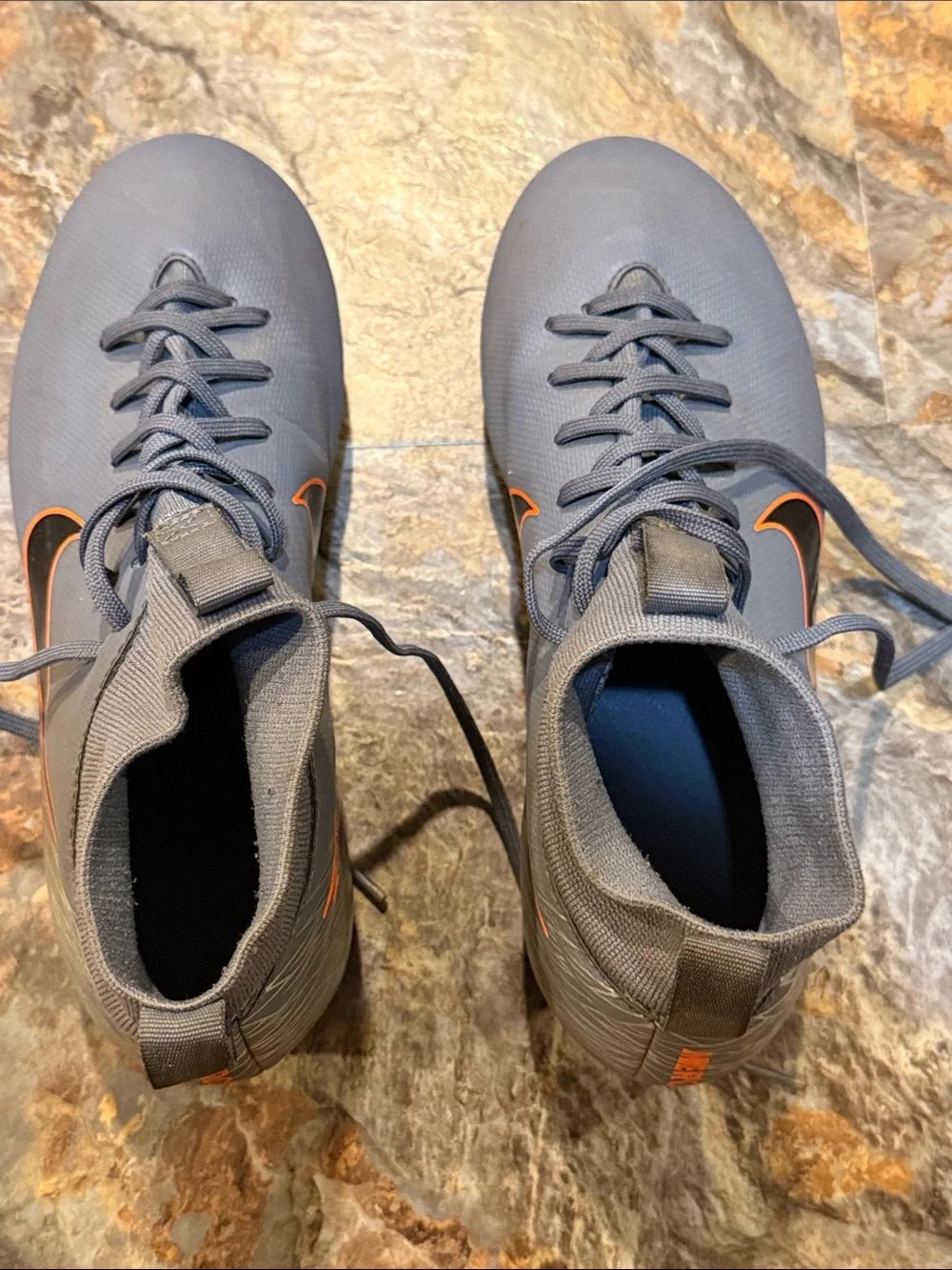 Nike Mercurial Soccer Cleats youth size 4